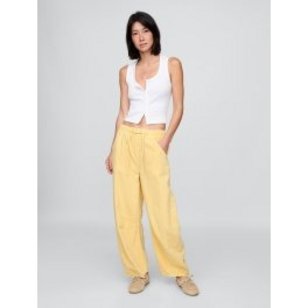 Gap Mid Rise UltraSoft Easy Horseshoe Jeans - Size Small in Yellow